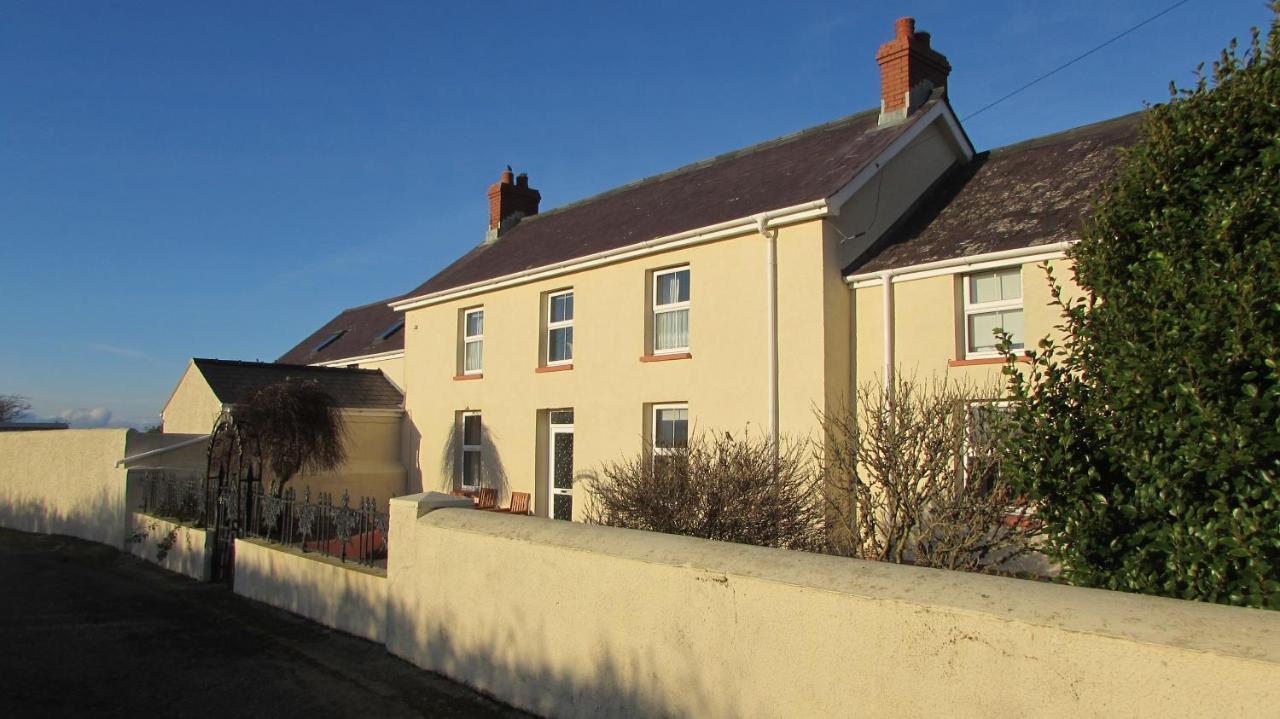 Little Hilton Farm Bed & Breakfast Haverfordwest Exterior photo